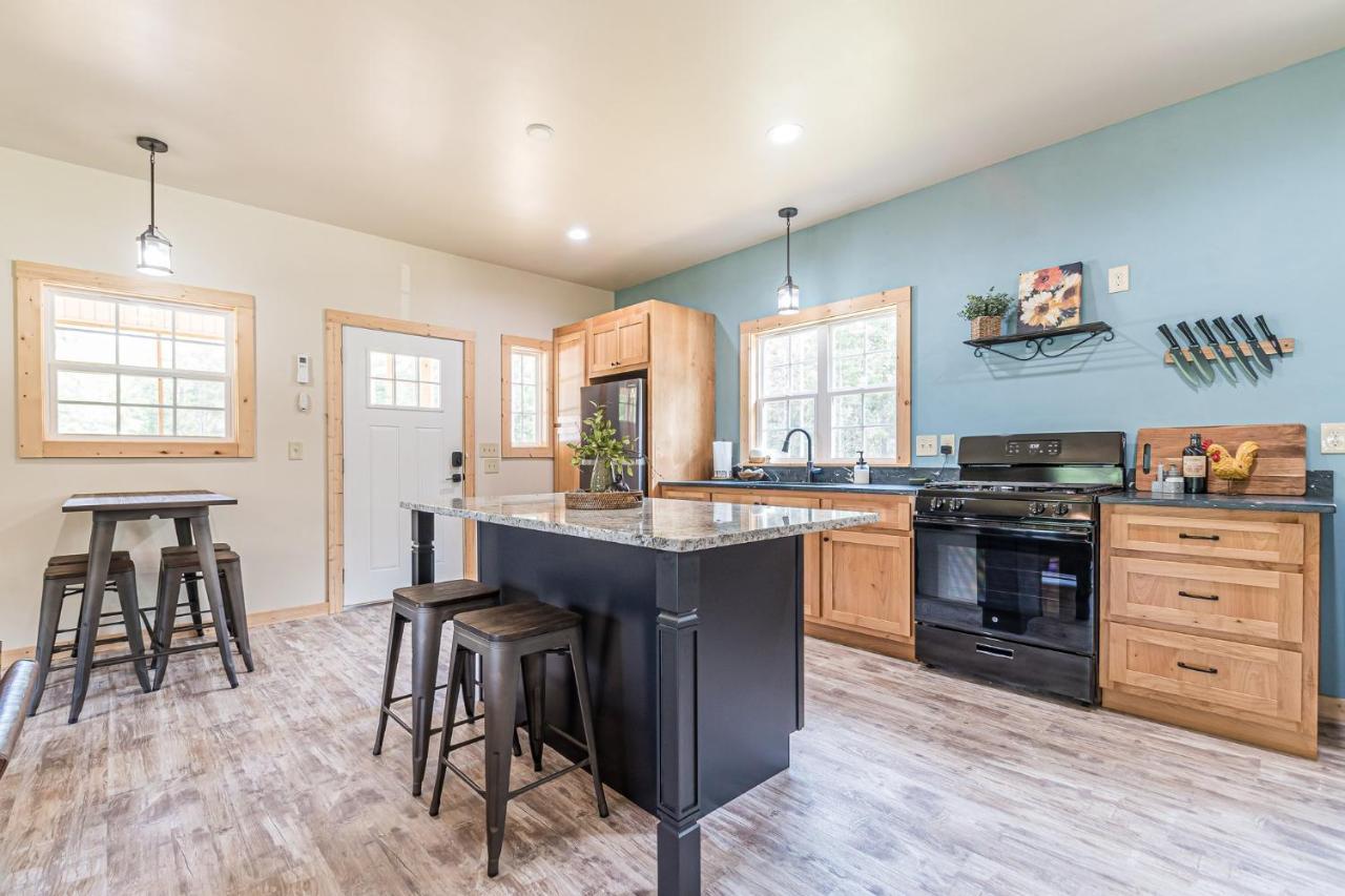 Rustic Roost-5 Acres, Fenced, Fire Pit, Rv Option & Mtn View Villa Dahlonega Dış mekan fotoğraf