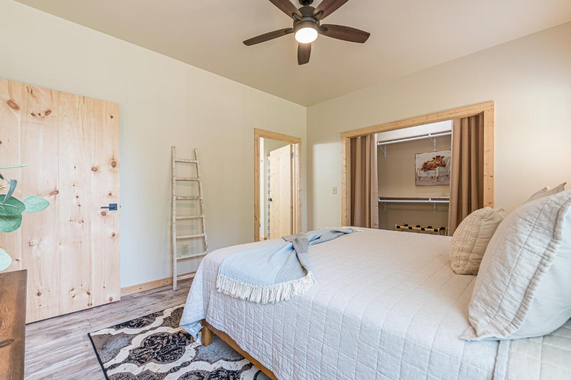 Rustic Roost-5 Acres, Fenced, Fire Pit, Rv Option & Mtn View Villa Dahlonega Dış mekan fotoğraf